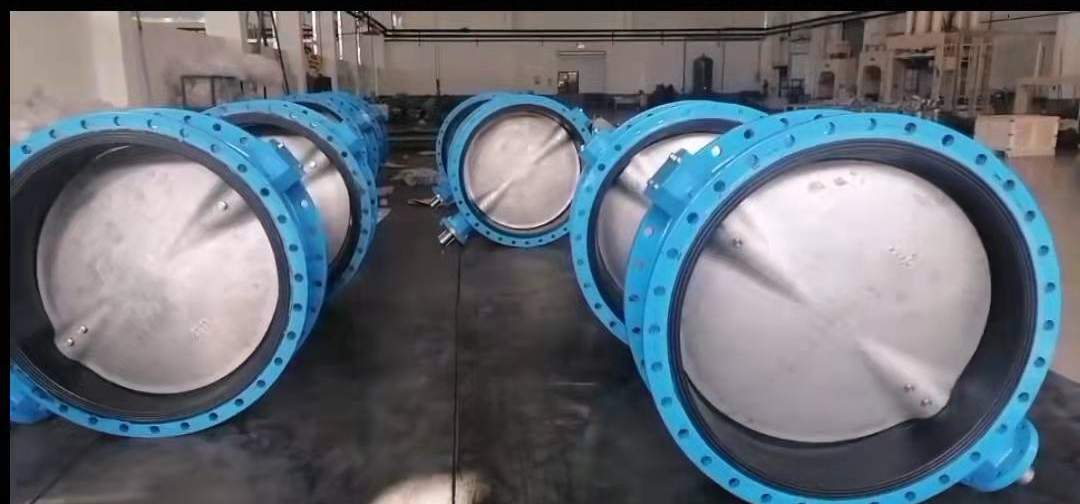 走進麻豆传媒在线网站观看播放--出口美國8台DN1200法蘭蝶閥按時交貨